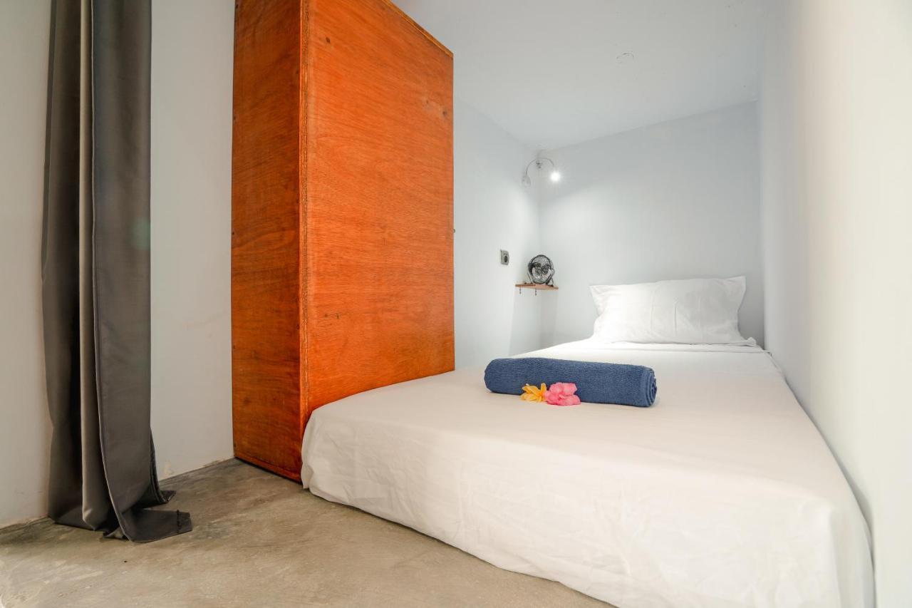 Waiwas Hostel Kuta  Eksteriør bilde