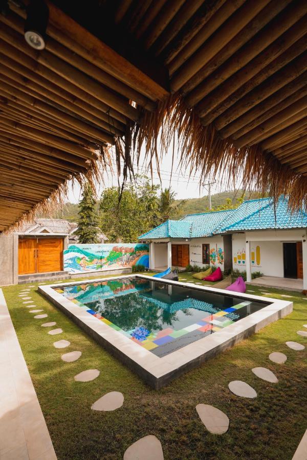 Waiwas Hostel Kuta  Eksteriør bilde