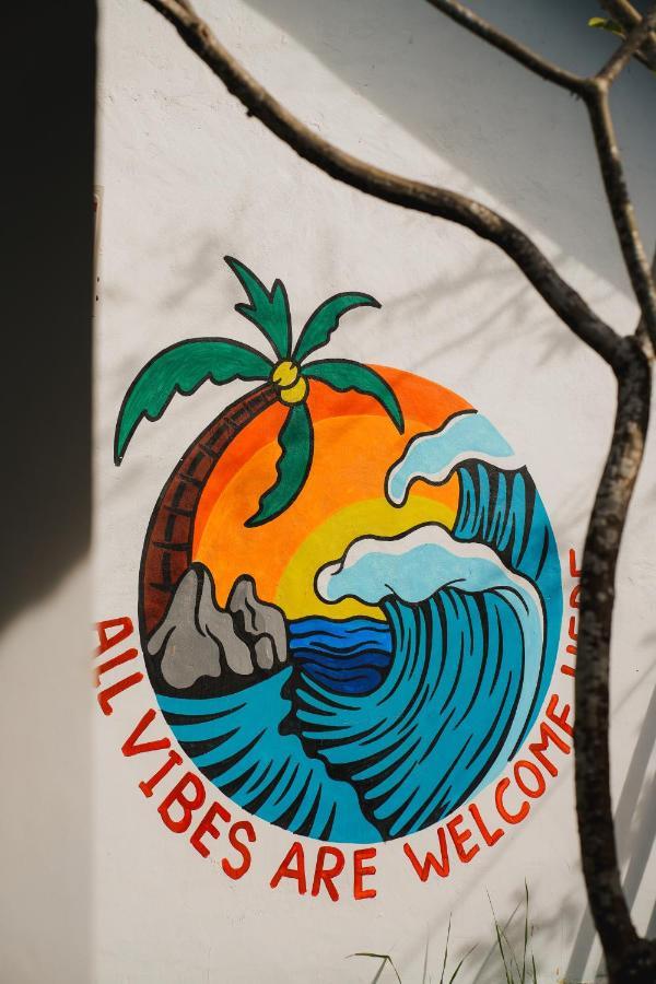 Waiwas Hostel Kuta  Eksteriør bilde