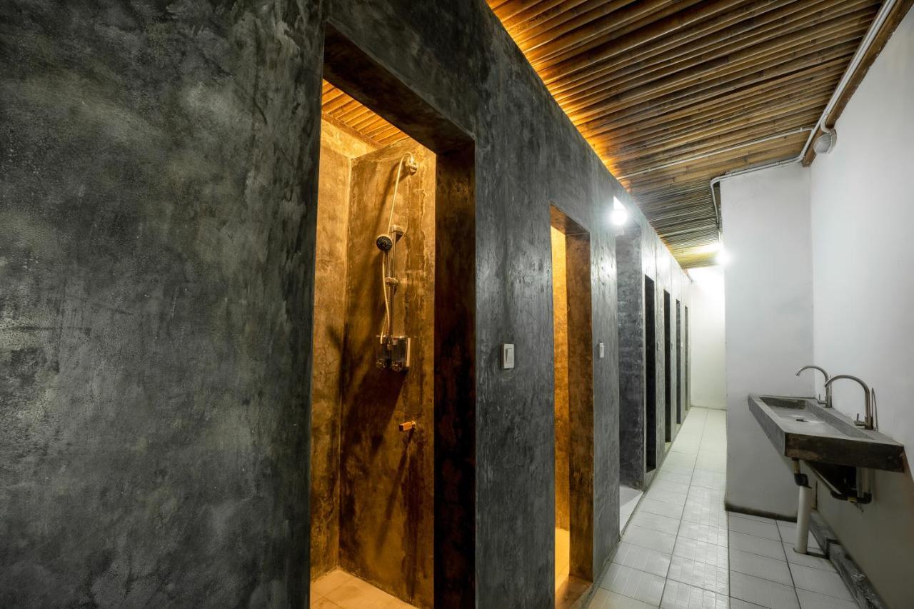 Waiwas Hostel Kuta  Eksteriør bilde