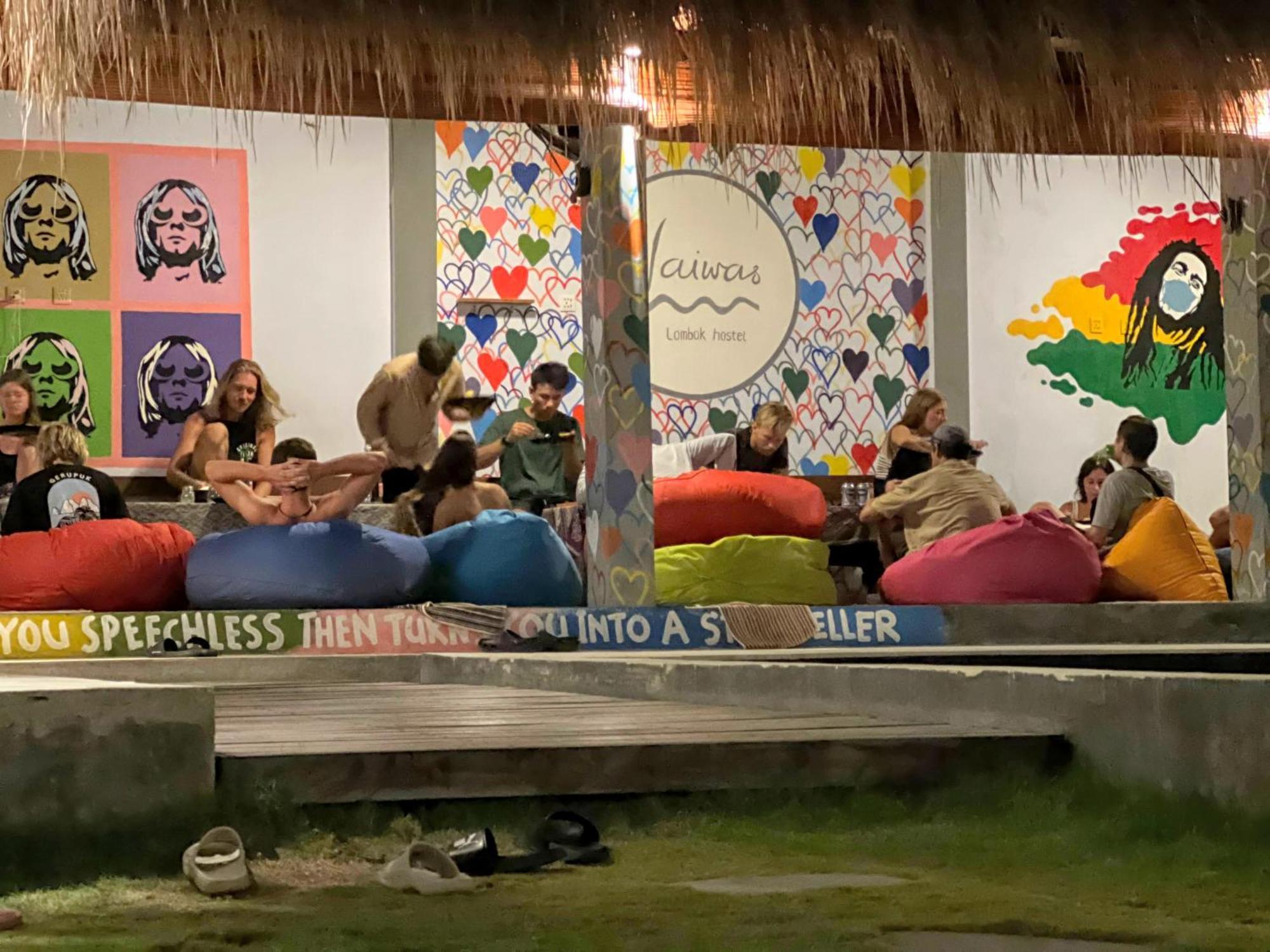 Waiwas Hostel Kuta  Eksteriør bilde